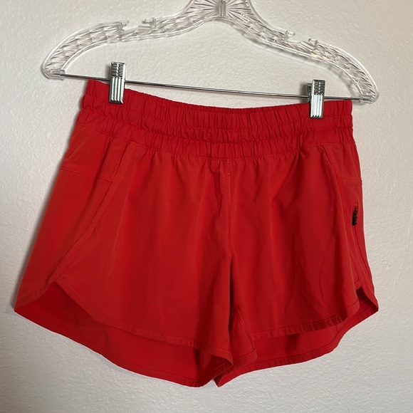 Lululemon tracker shorts - Picture 5 of 14